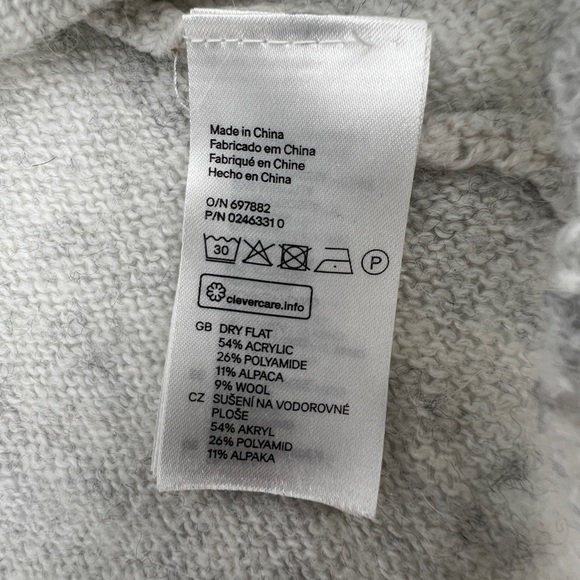 H&M Heather Gray Oversized Boxy Alpaca Wool Crew Neck Sweater Size XS/S Women’s - Picture 5 of 5